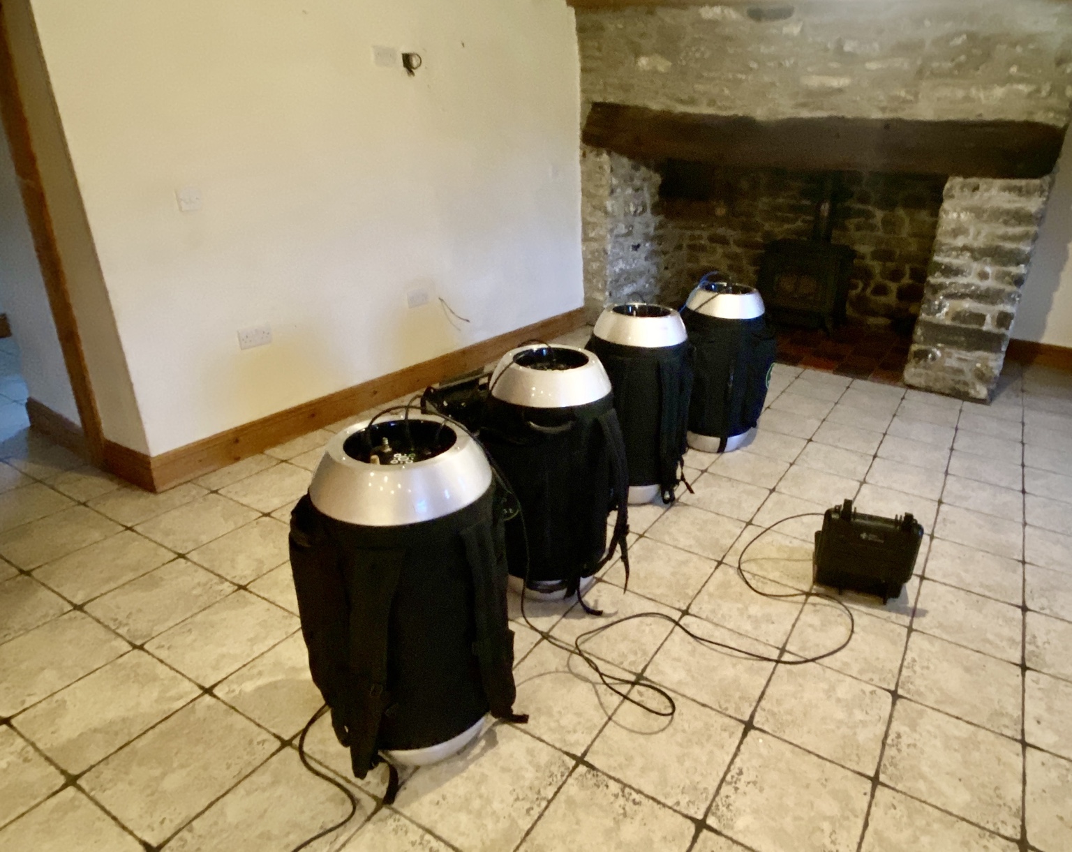 Pulse air tightness testing equipment